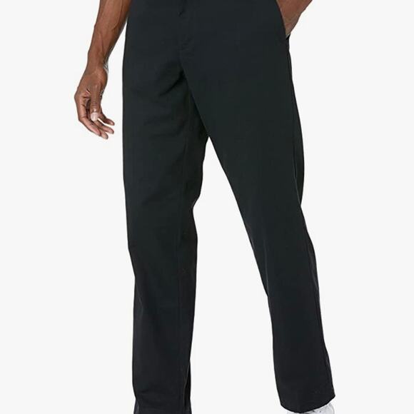 Amazon Essentials Men's Classic-Fit Wrinkle-Resistant Flat-Front Chino Pant - Picture 1 of 9